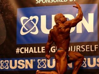 musclebull barny duplessis - Klasse 3 - NABBA Universum 2014