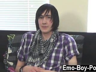 Homosexuell Sex adorable emo Stud andy ist neu zu Porno, aber er wird bald um die